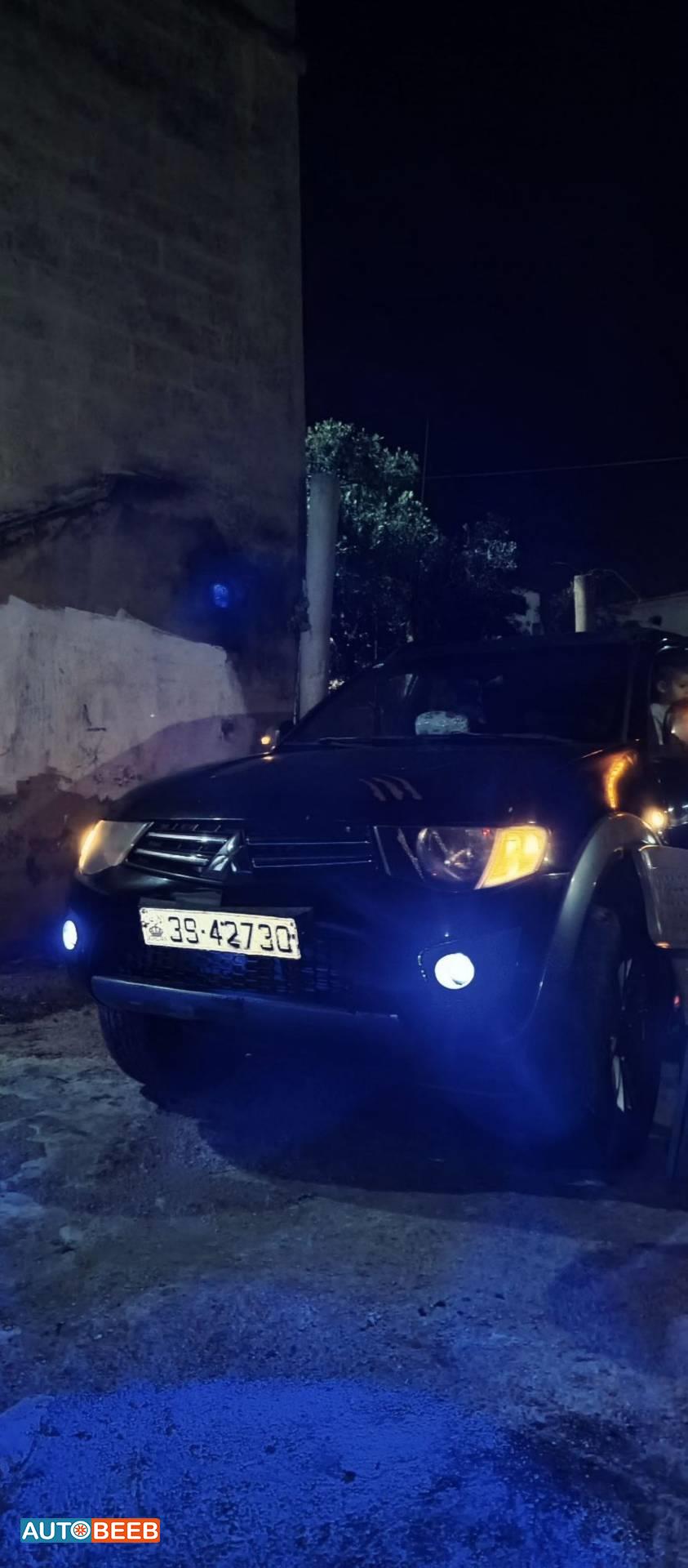 ميتسوبيشي L200 2012