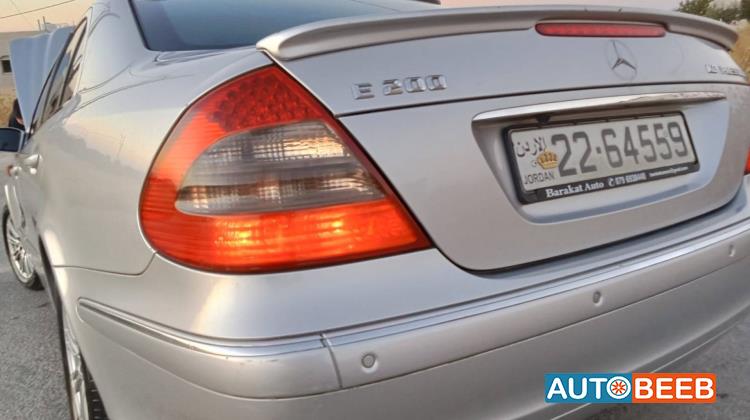 مرسيدس بنز E200 2003