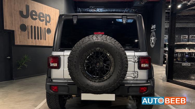 Jeep  2023