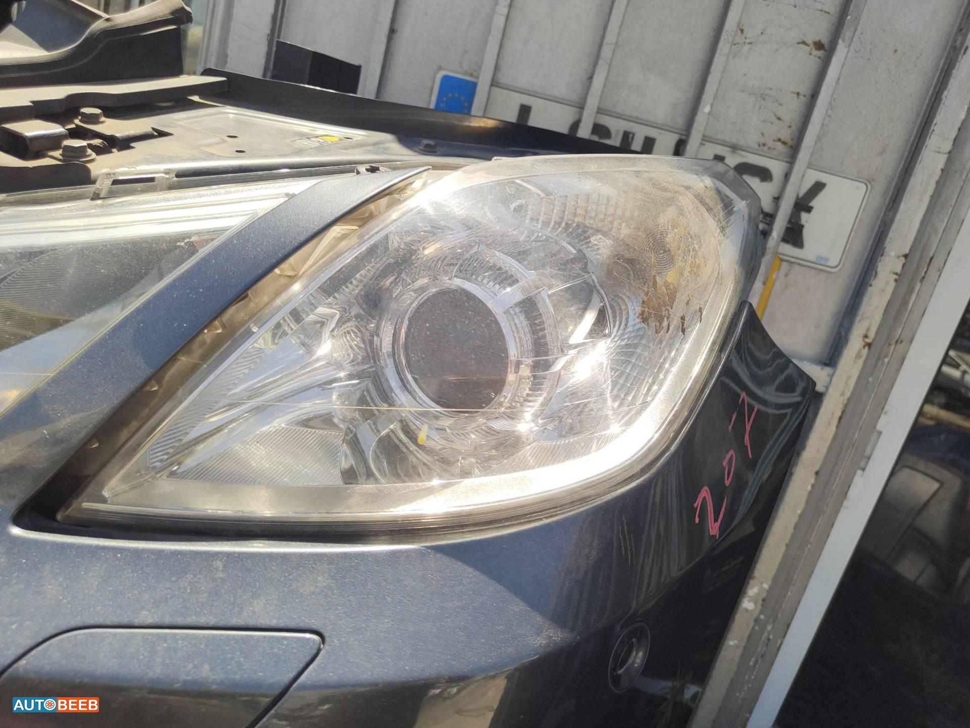 Lights Front light Mercedes Benz E200