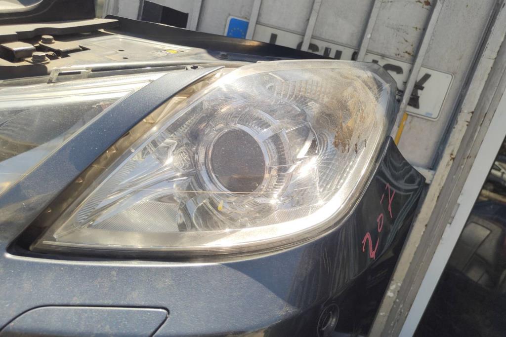 Lights Front light Mercedes Benz E200