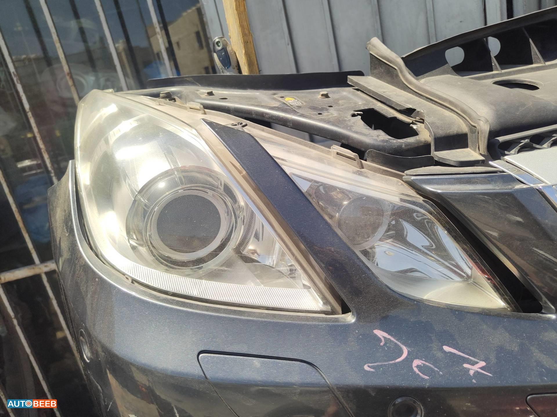 Lights Front light Mercedes Benz E200