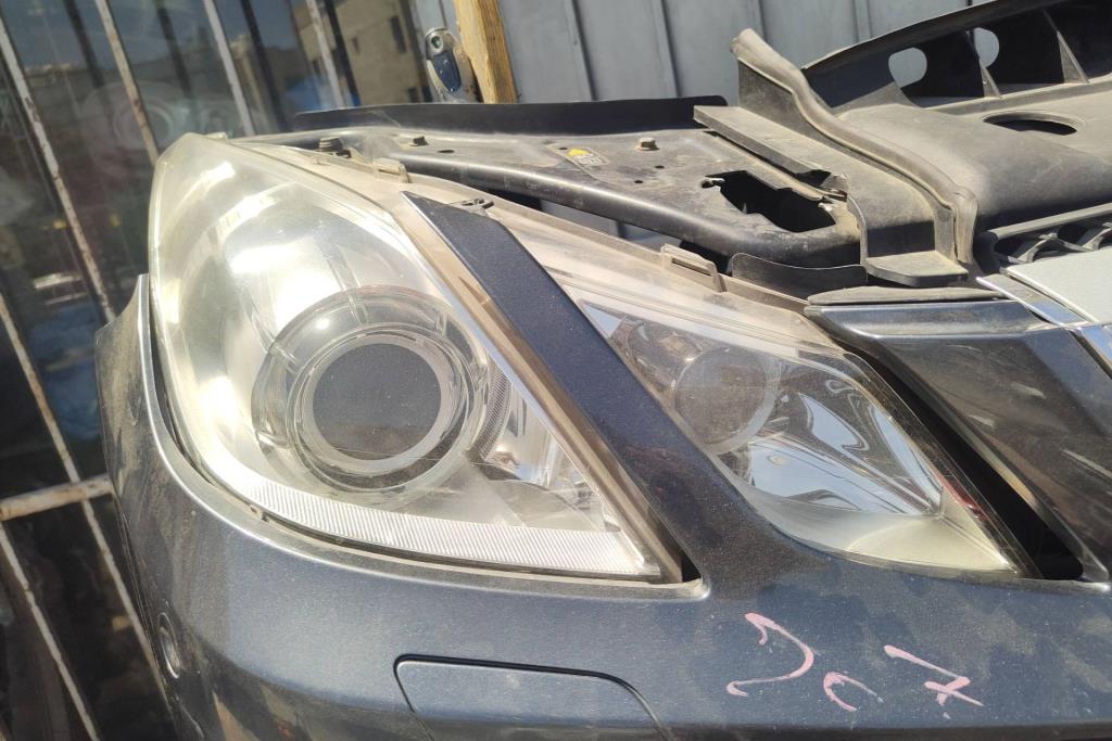 Lights Front light Mercedes Benz E200