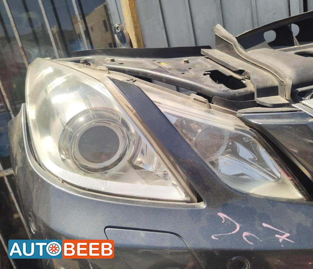 Lights Front light Mercedes Benz E200