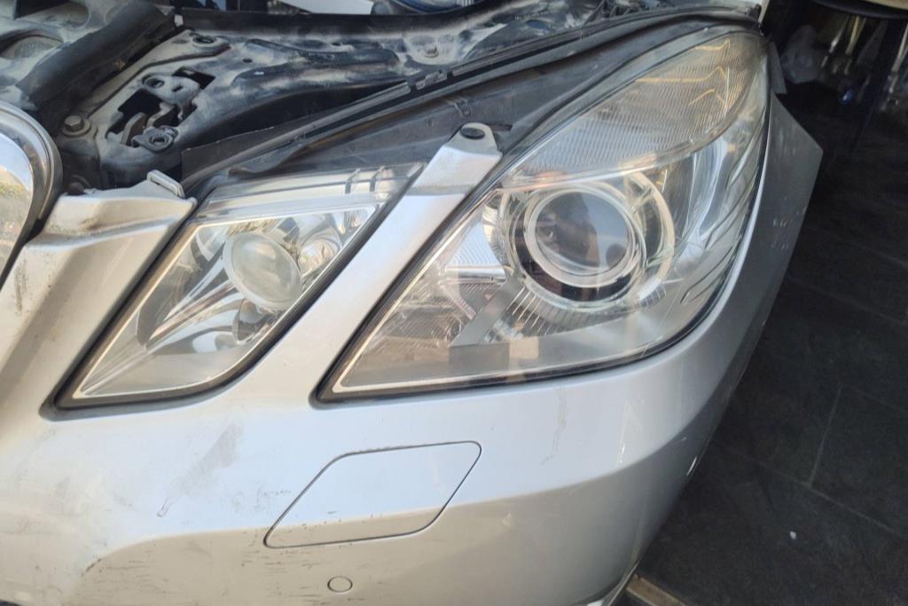 Lights Front light Mercedes Benz E200