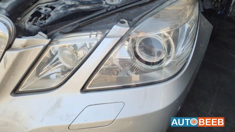 Lights Front light Mercedes Benz E200