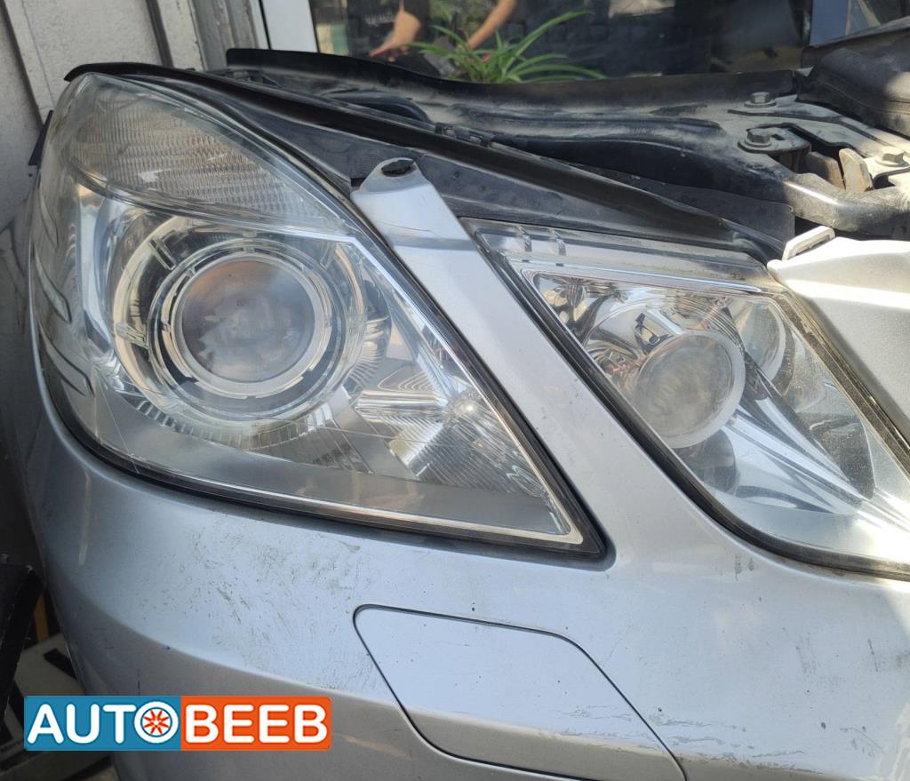 Lights Front light Mercedes Benz E200