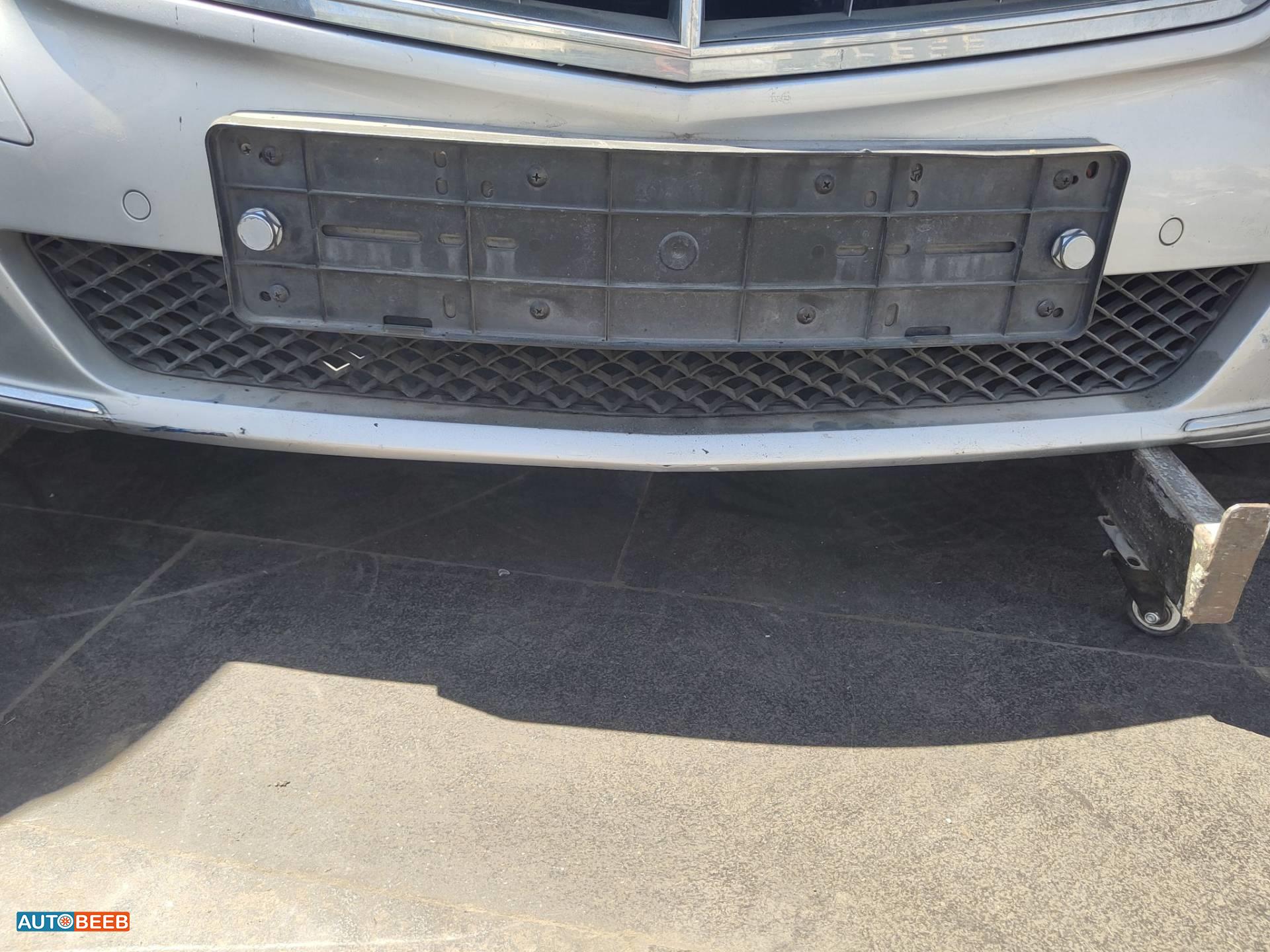 Body  Grilles Mercedes Benz E200