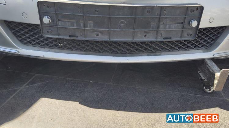Body  Grilles Mercedes Benz E200