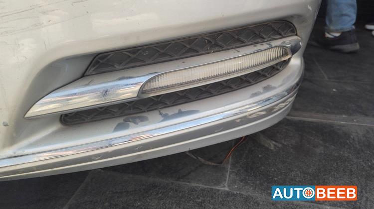 Lights Spotlight Mercedes Benz E200