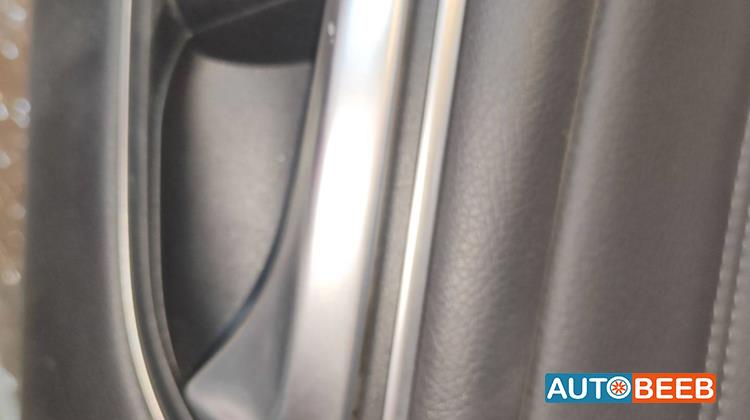 Body  Door Handle  Mercedes Benz B250