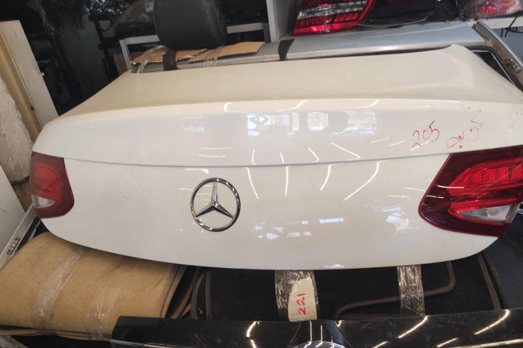 Body  Trunk Mercedes Benz C200