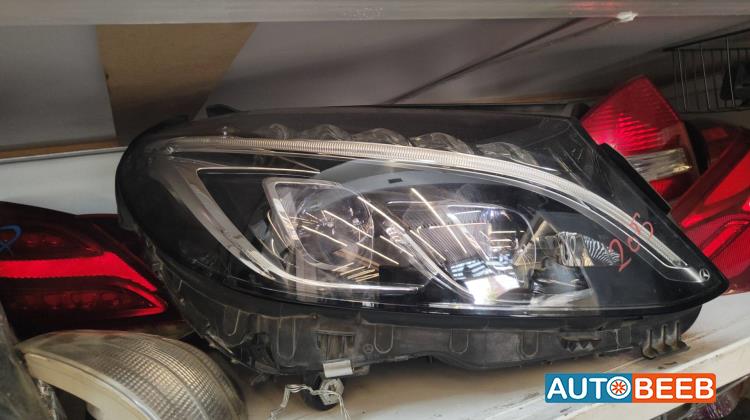 Lights Front light Mercedes Benz C200