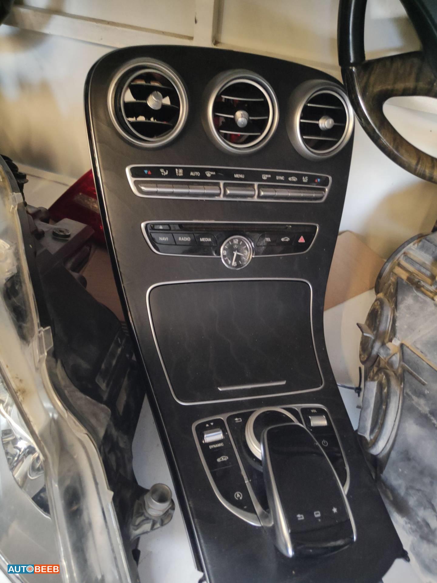 Cabin  Dashboard Mercedes Benz C200