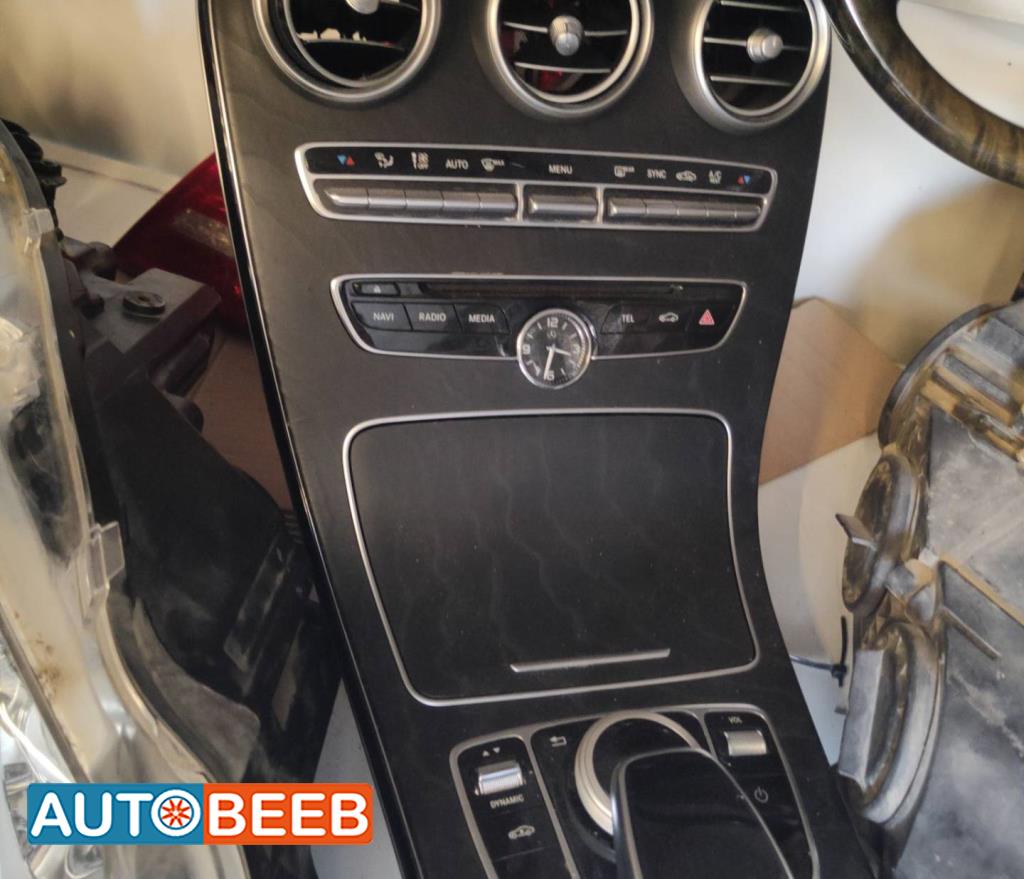 Cabin  Dashboard Mercedes Benz C200