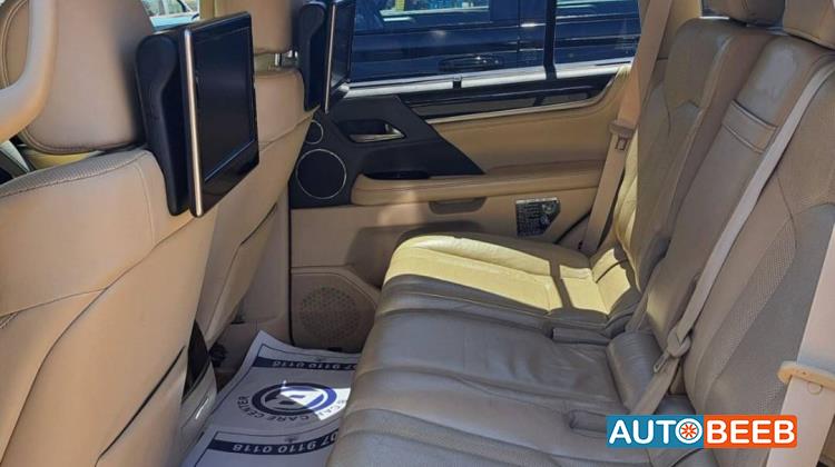 Lexus LX570 2016