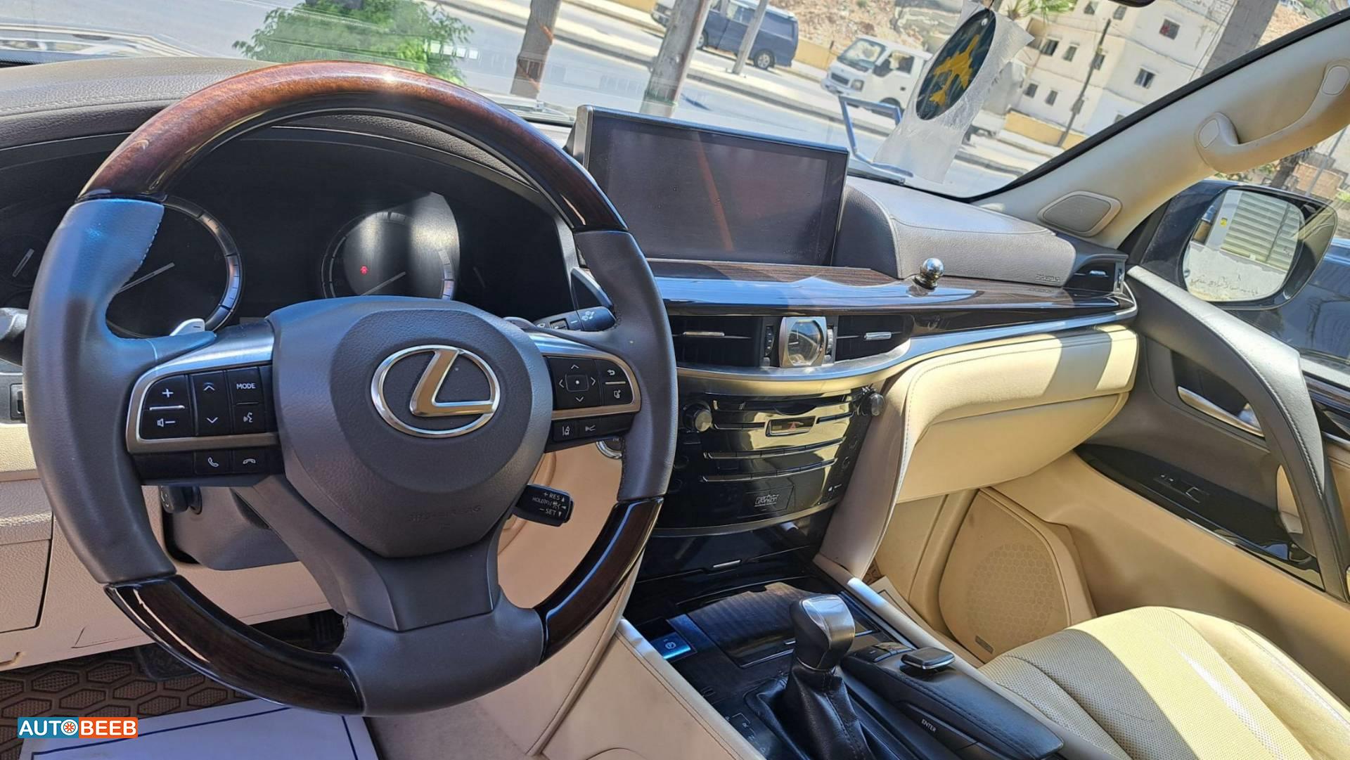 Lexus LX570 2016