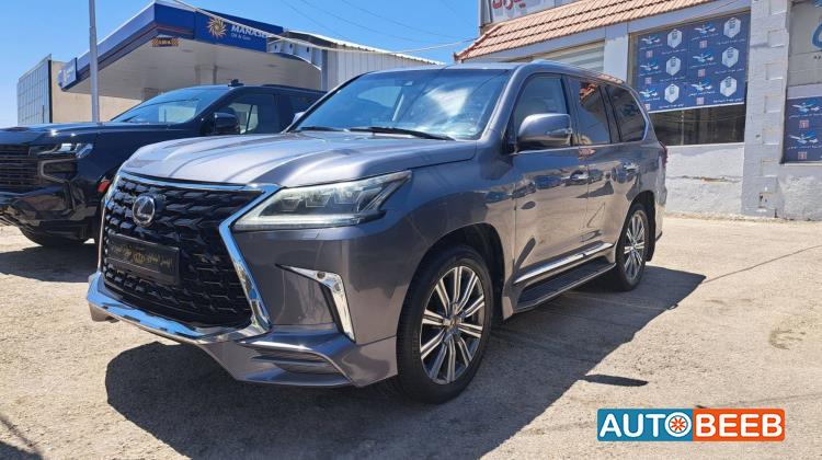 Lexus LX570 2016