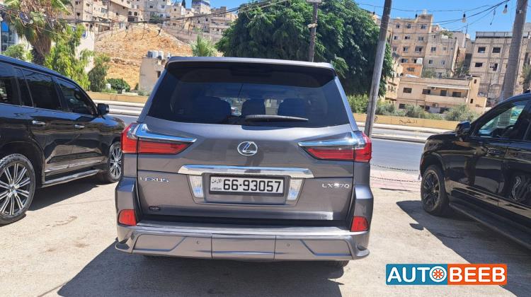 Lexus LX570 2016