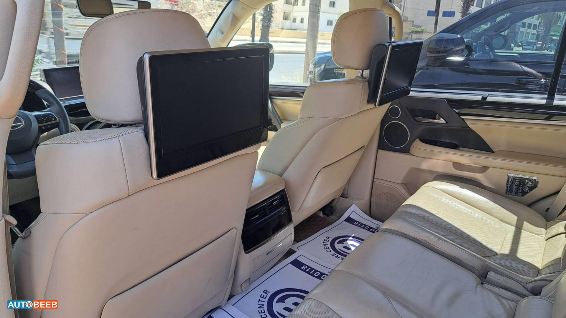 Lexus LX570 2016