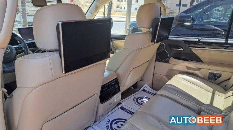 Lexus LX570 2016