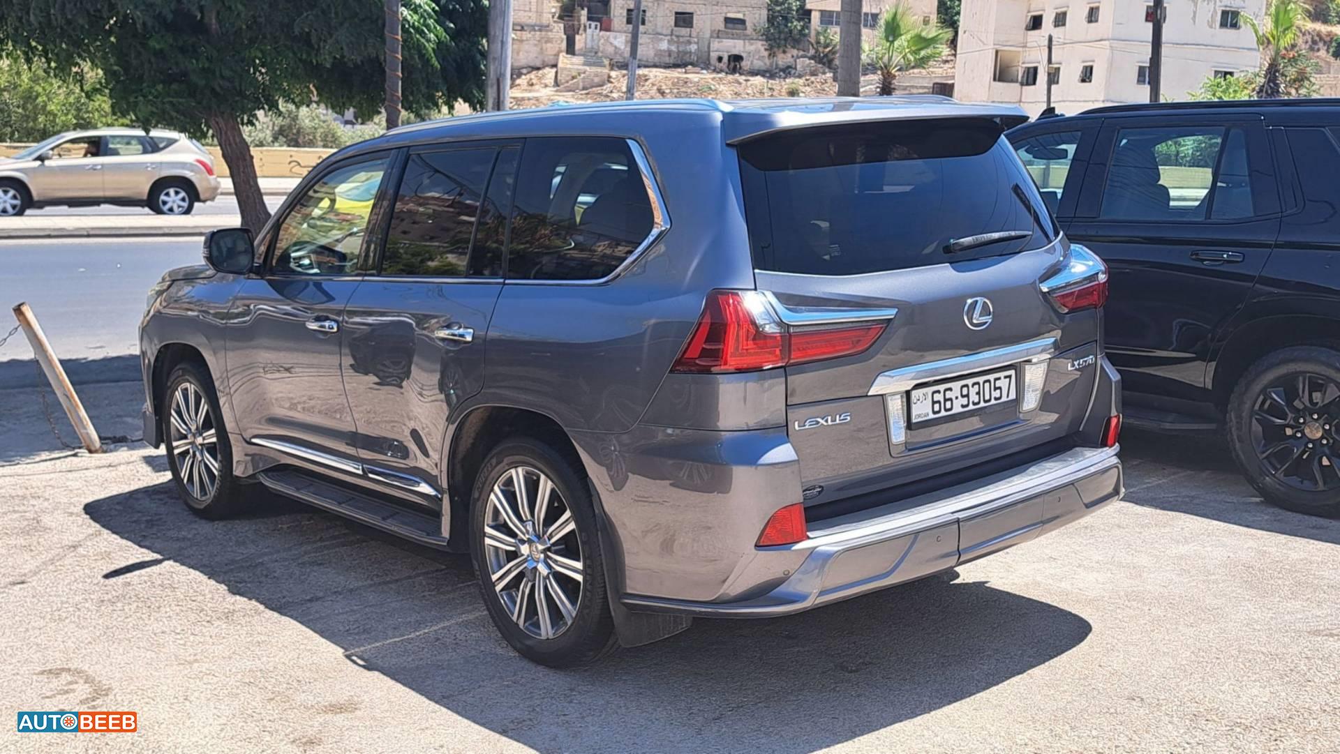 Lexus LX570 2016