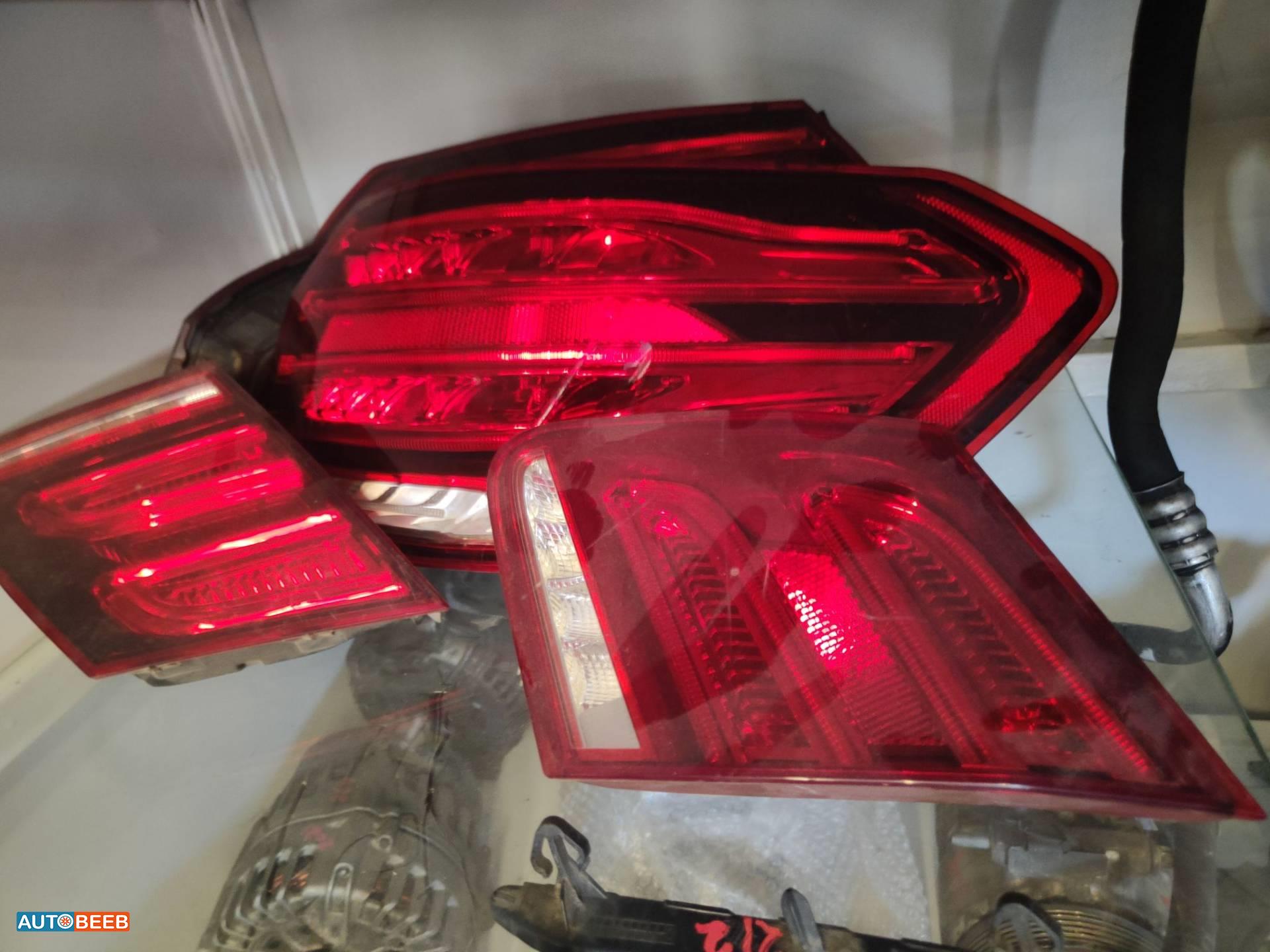 Lights Rear light Mercedes Benz E200