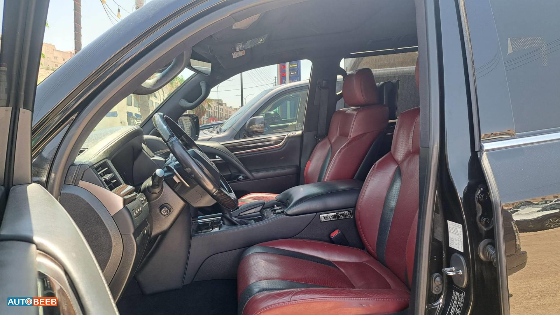 Lexus LX570 2020