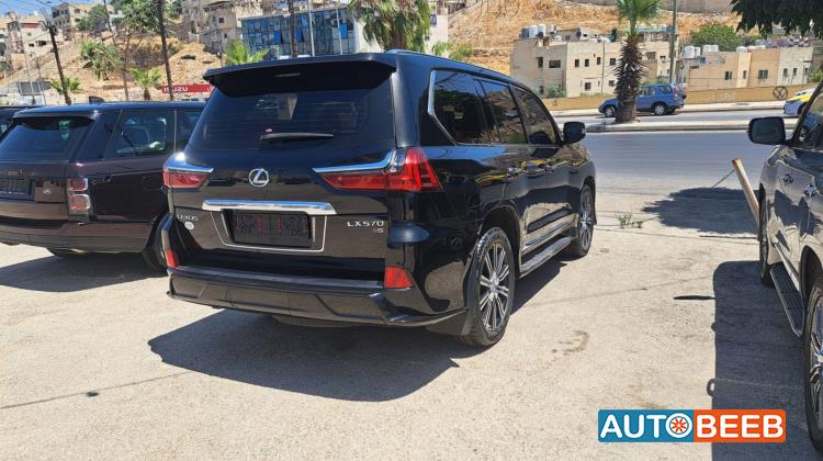 Lexus LX570 2020