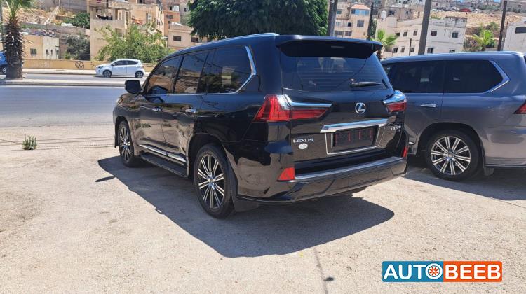 Lexus LX570 2020