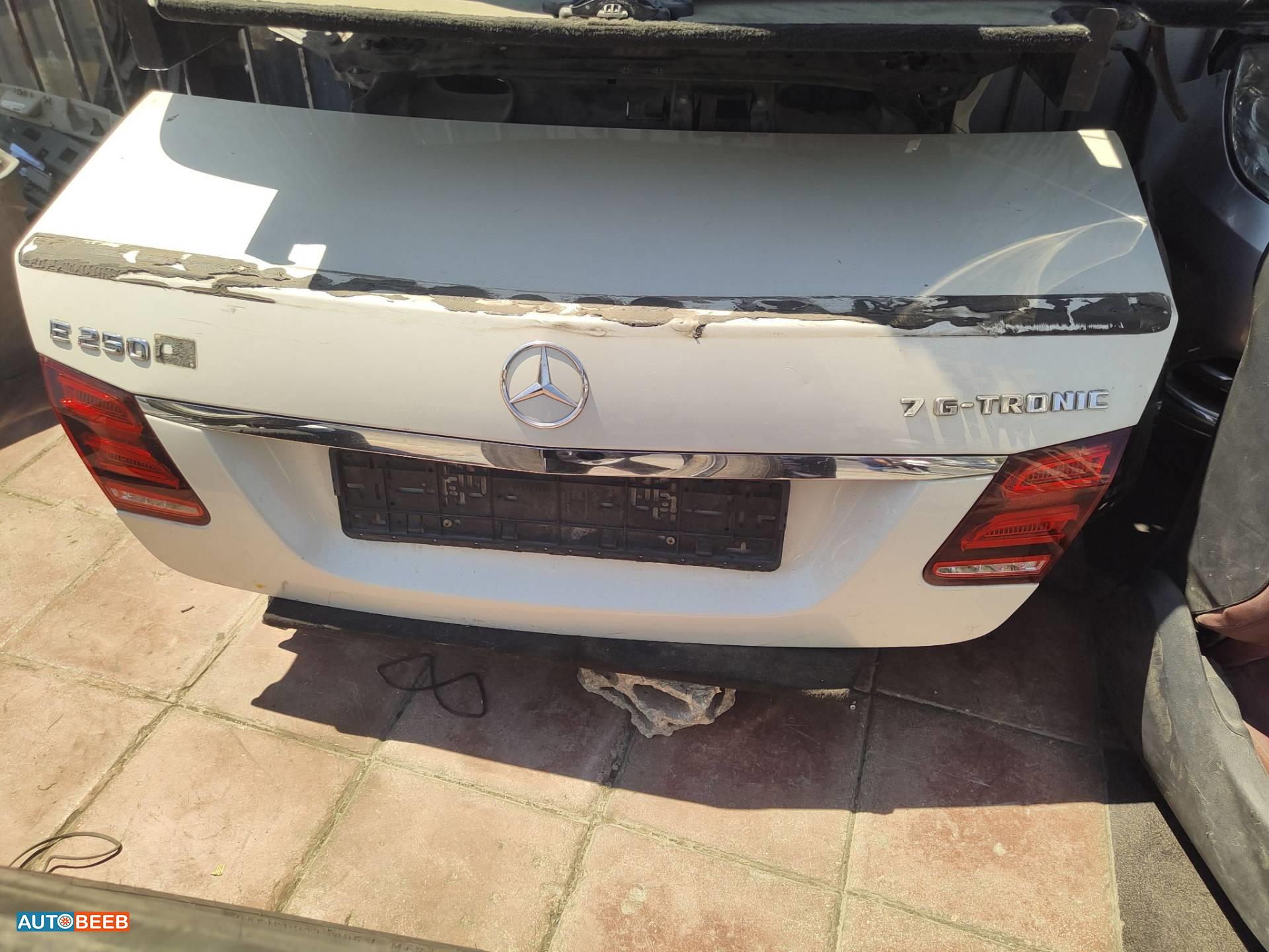غطاء خلفي مرسيدس E250 2014 2015