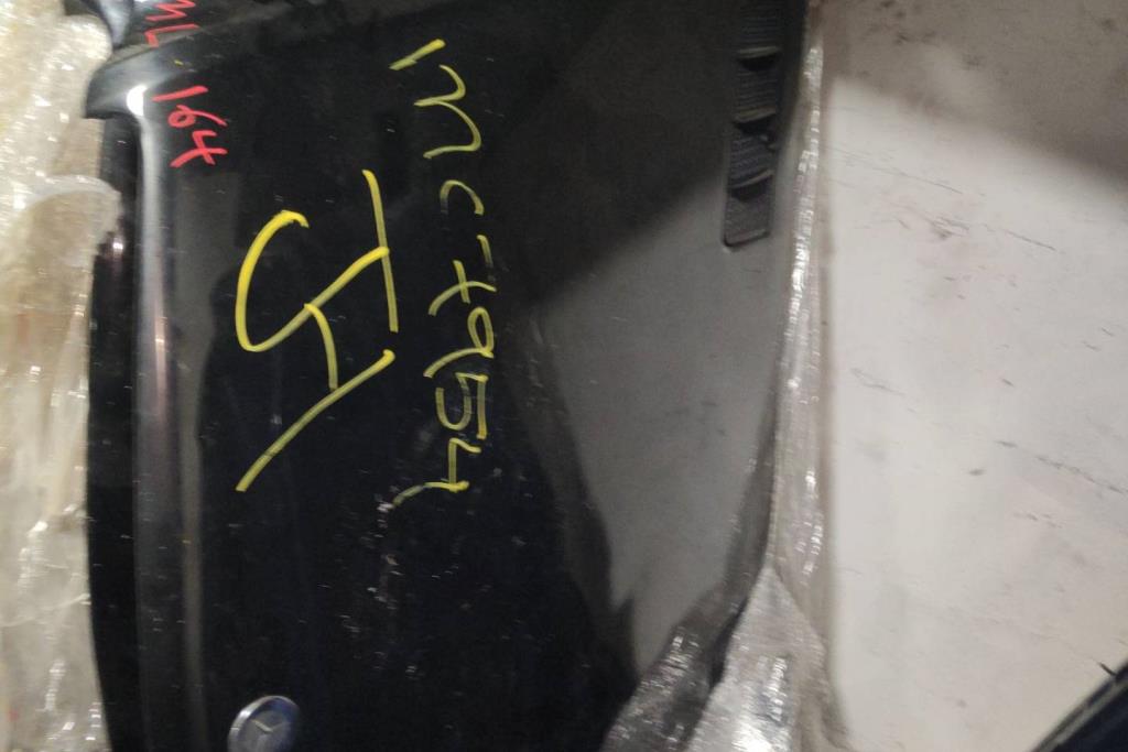 Body  Hood Mercedes Benz ML350