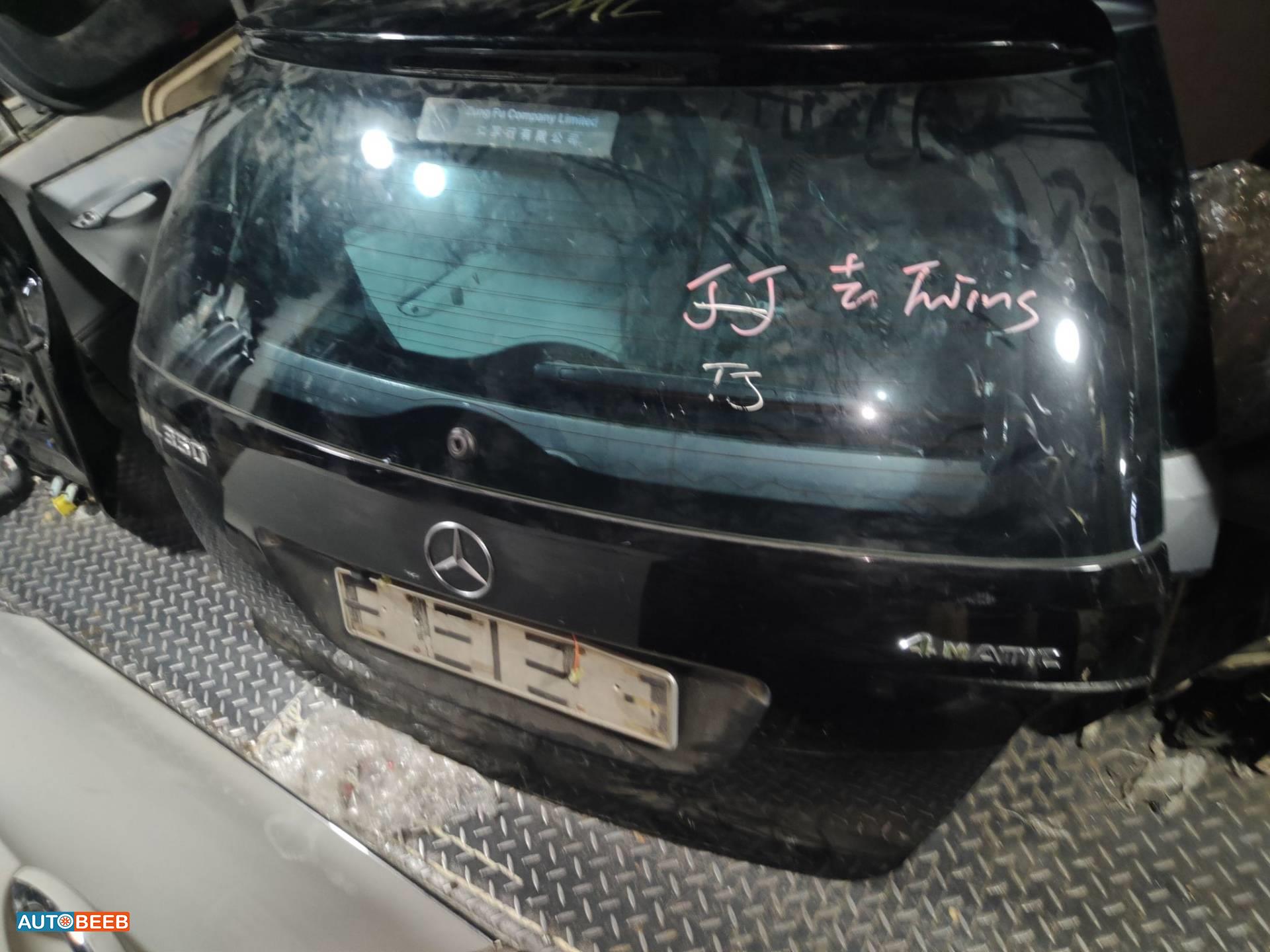غطاء خلفي مرسيدس ml350 2009 2010