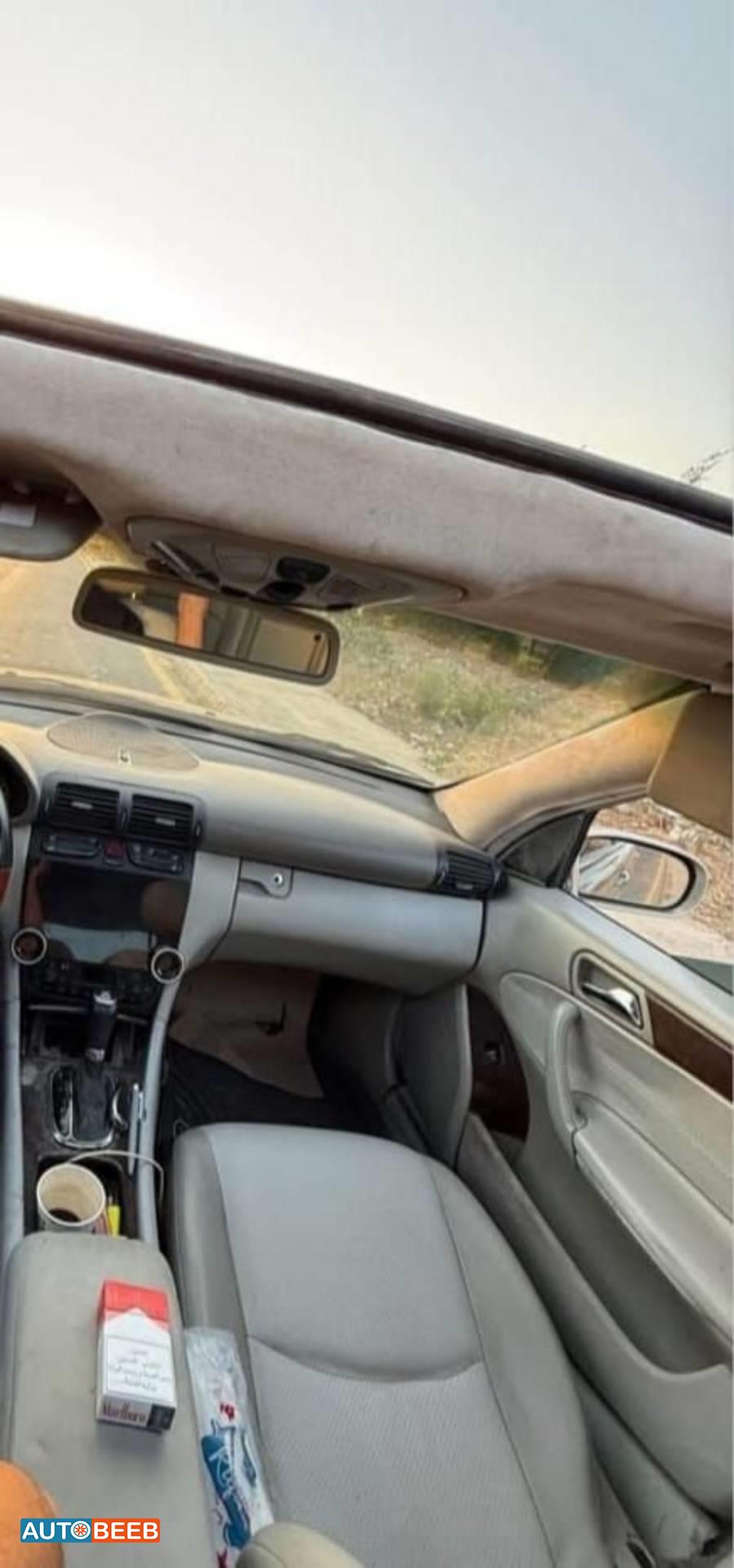 مرسيدس بنز C200 2001