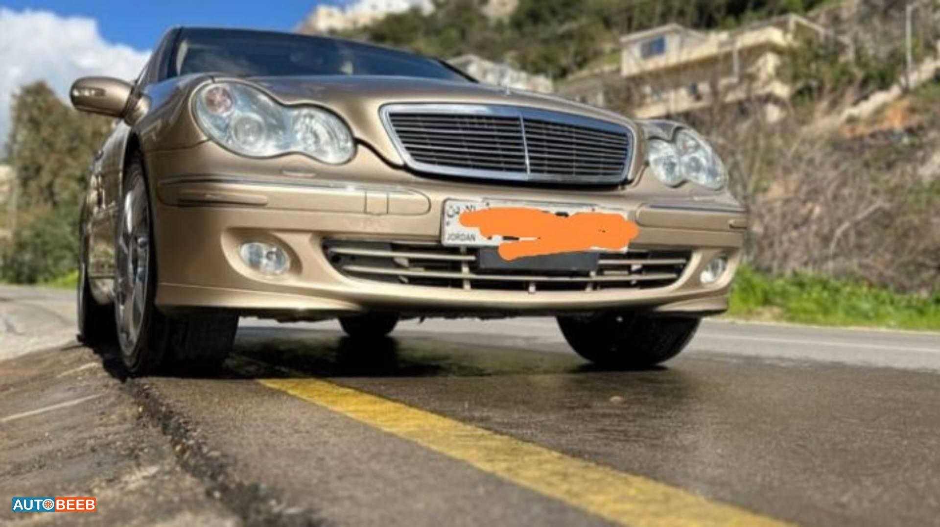 مرسيدس بنز C200 2001