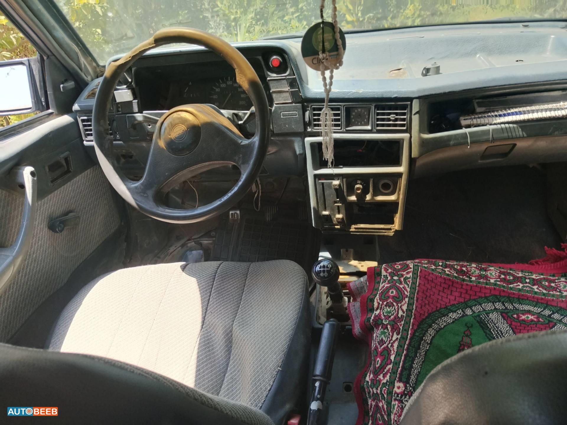 اوبل كاديت 1990