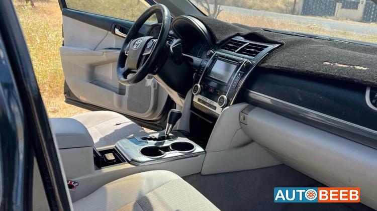 Toyota Camry 2012
