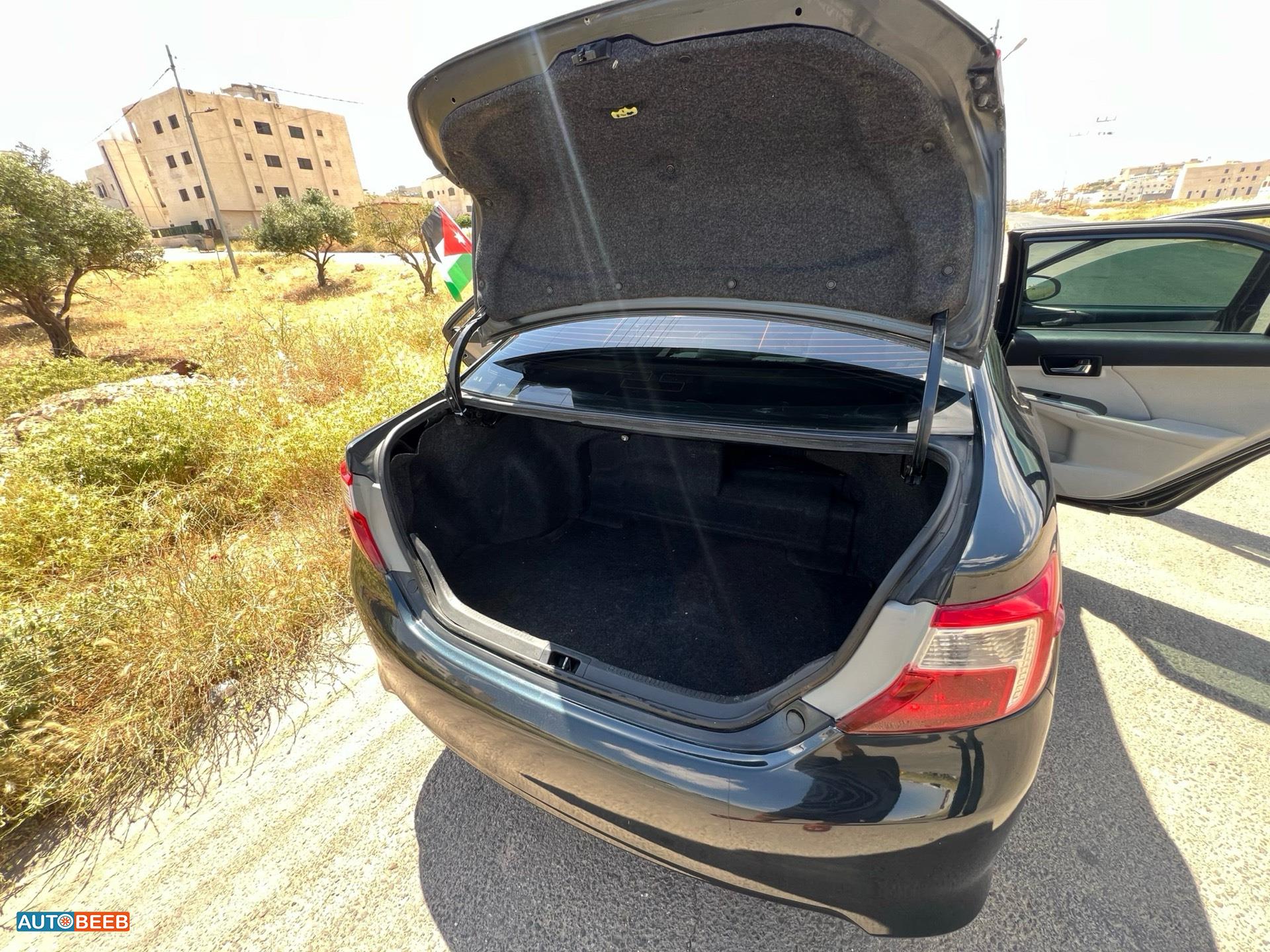 Toyota Camry 2012