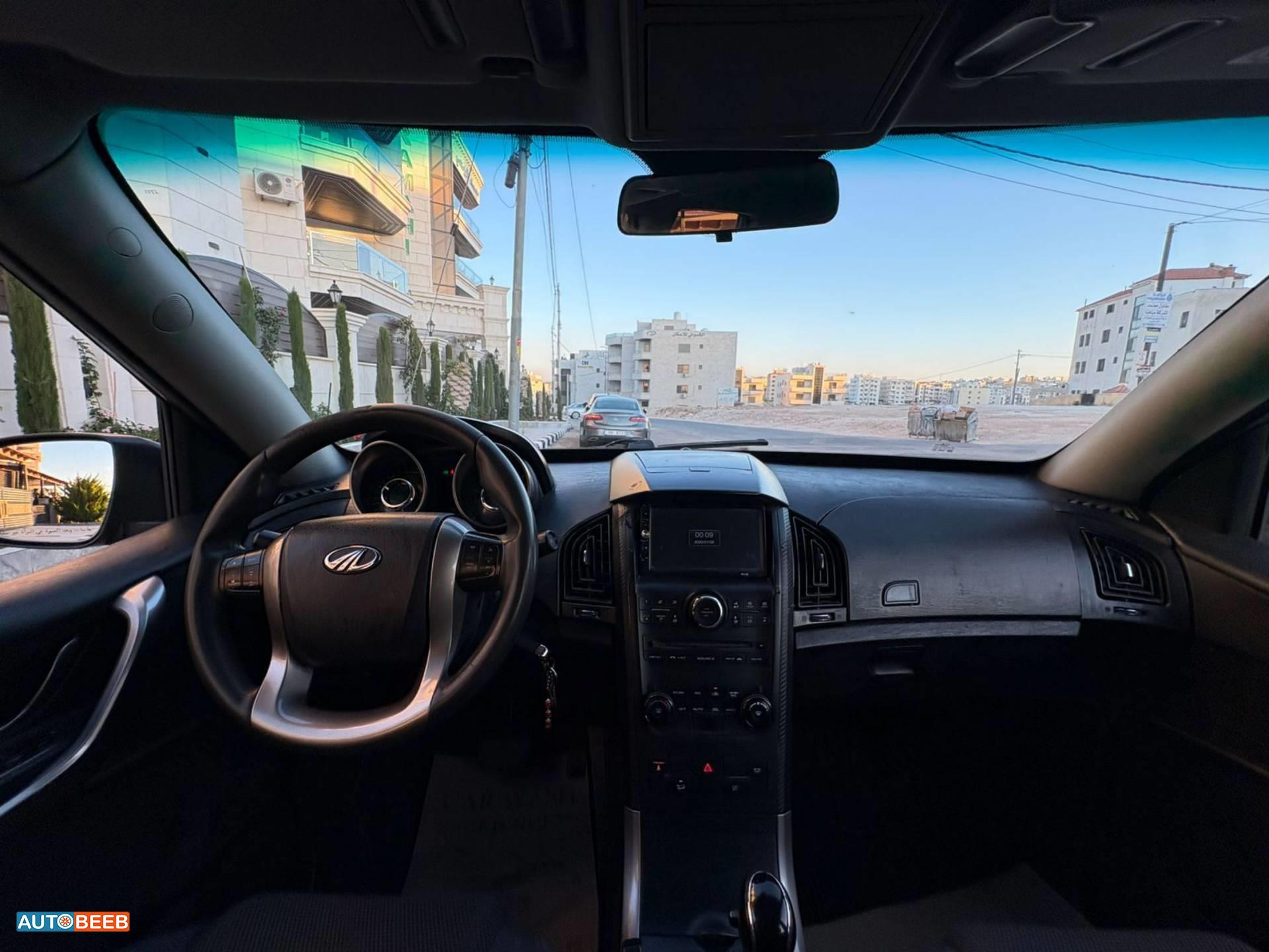 Mahindra XUV500 2019
