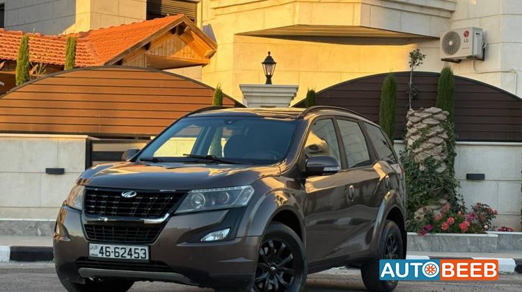 Mahindra XUV500 2019