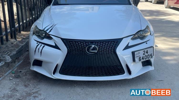 Lexus IS300 2015