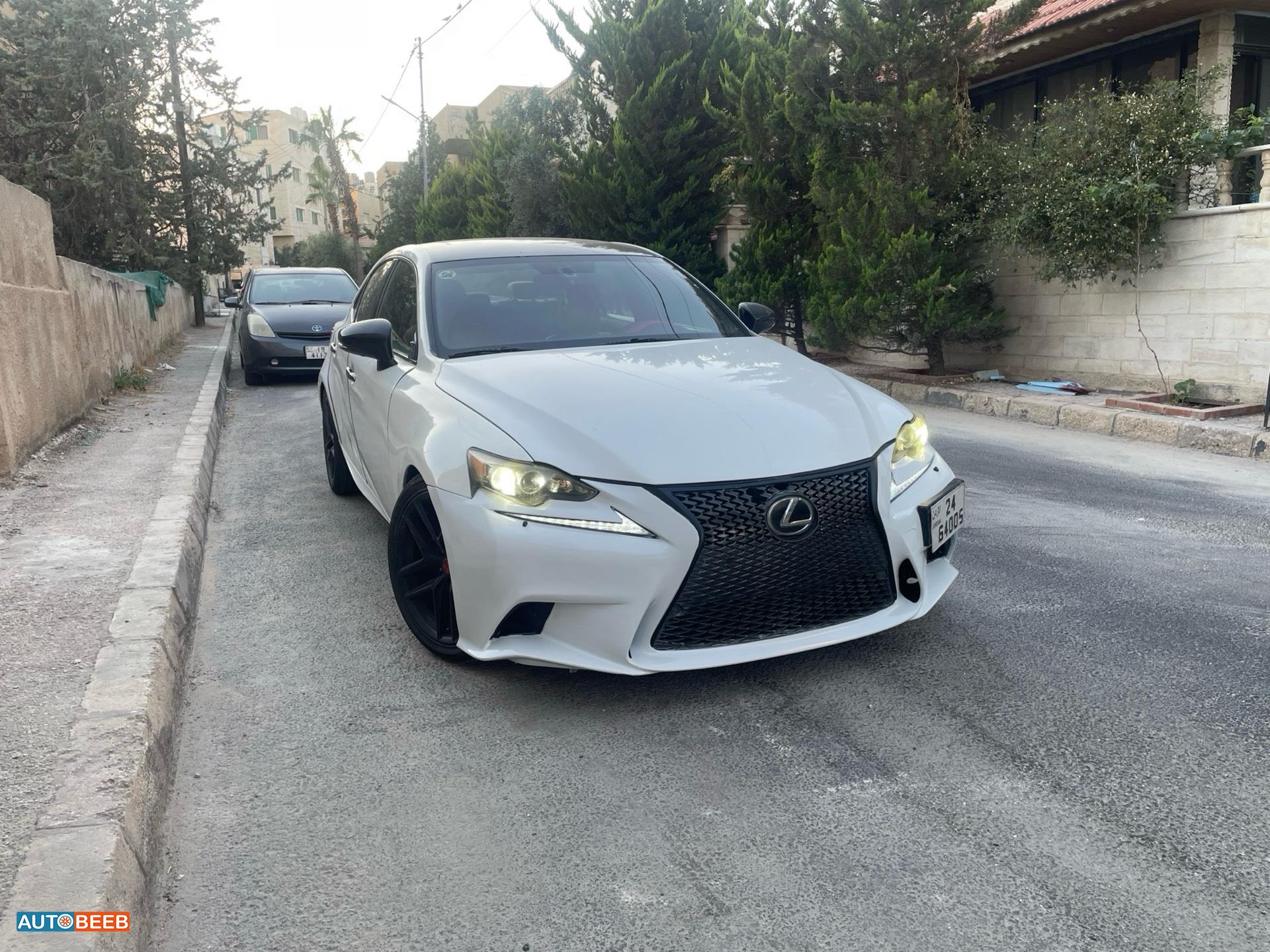 Lexus IS300 2015