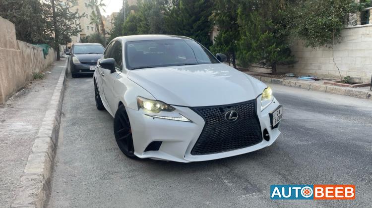 Lexus IS300 2015