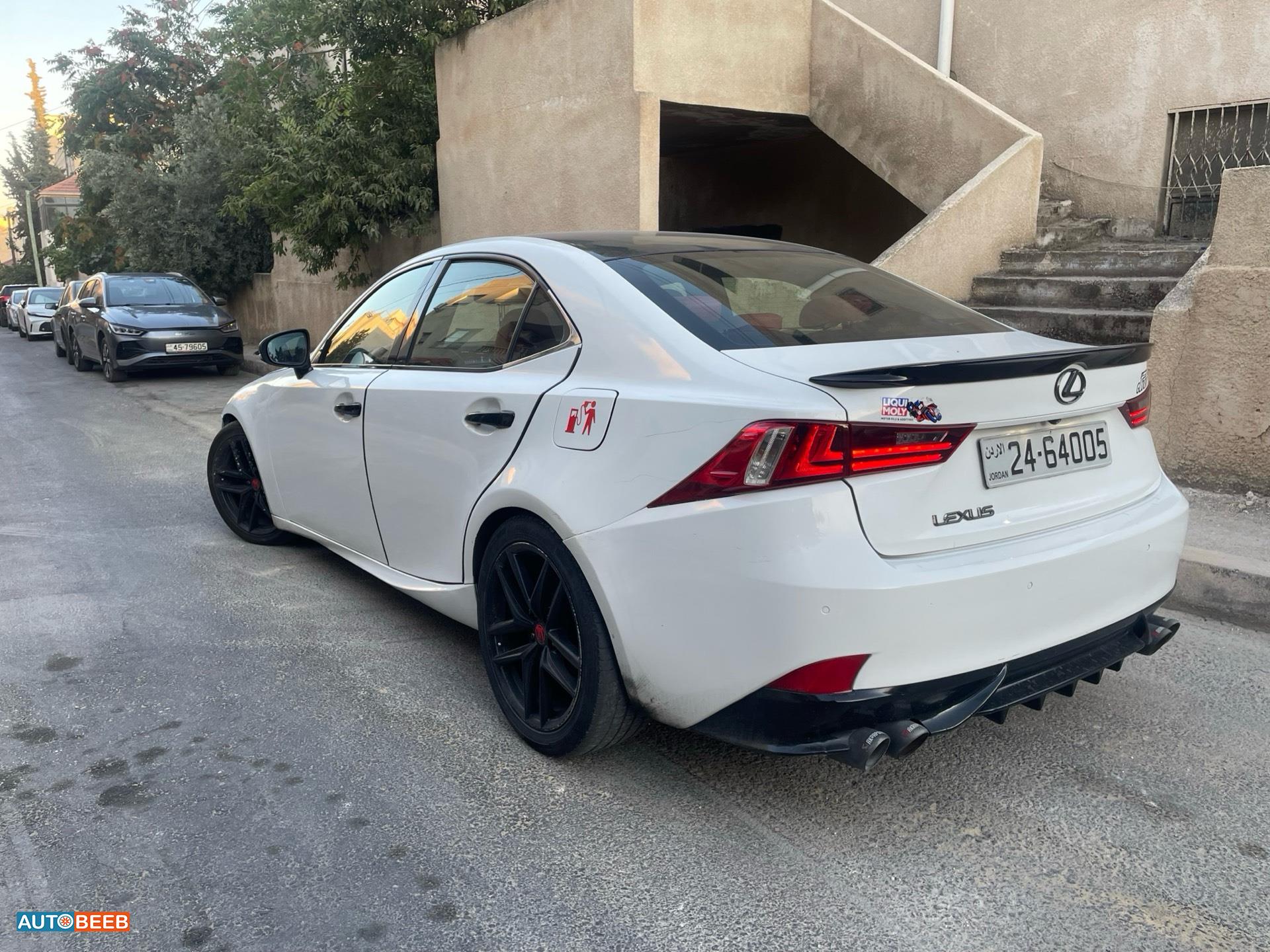 Lexus IS300 2015