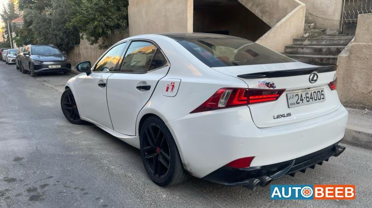 Lexus IS300 2015