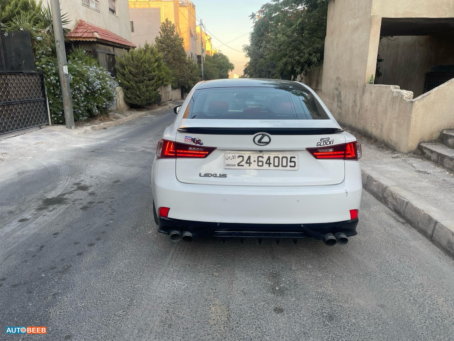 Lexus IS300 2015