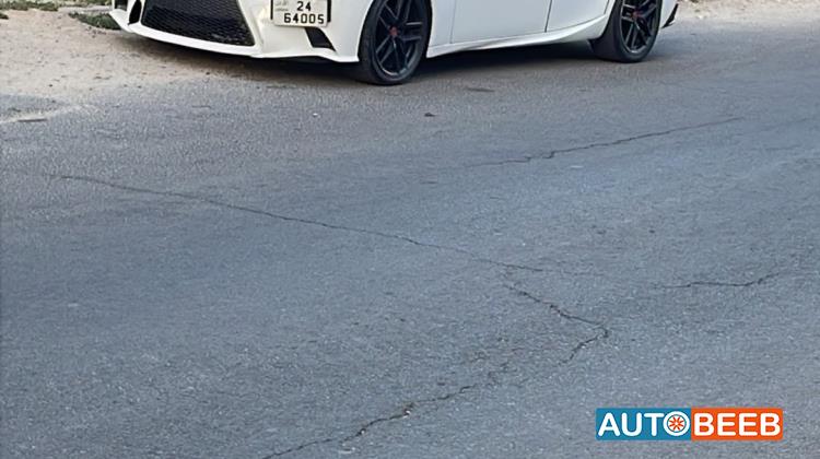 Lexus IS300 2015