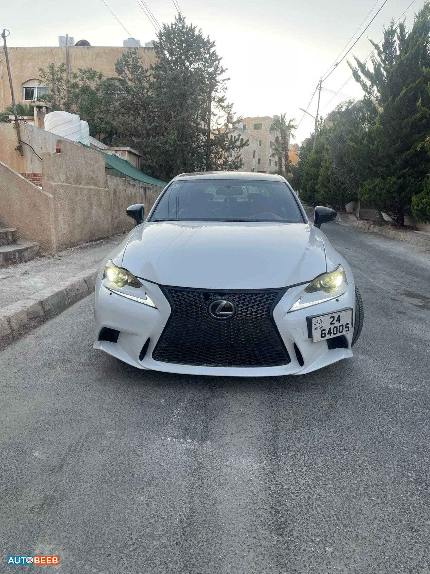 Lexus IS300 2015