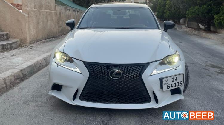 Lexus IS300 2015