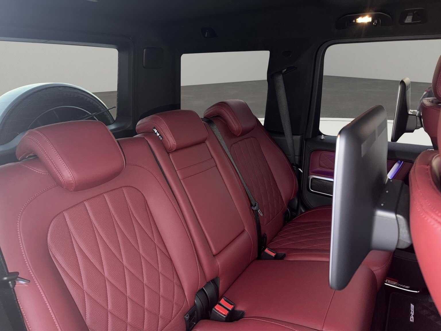Mercedes Benz G63 AMG 2027